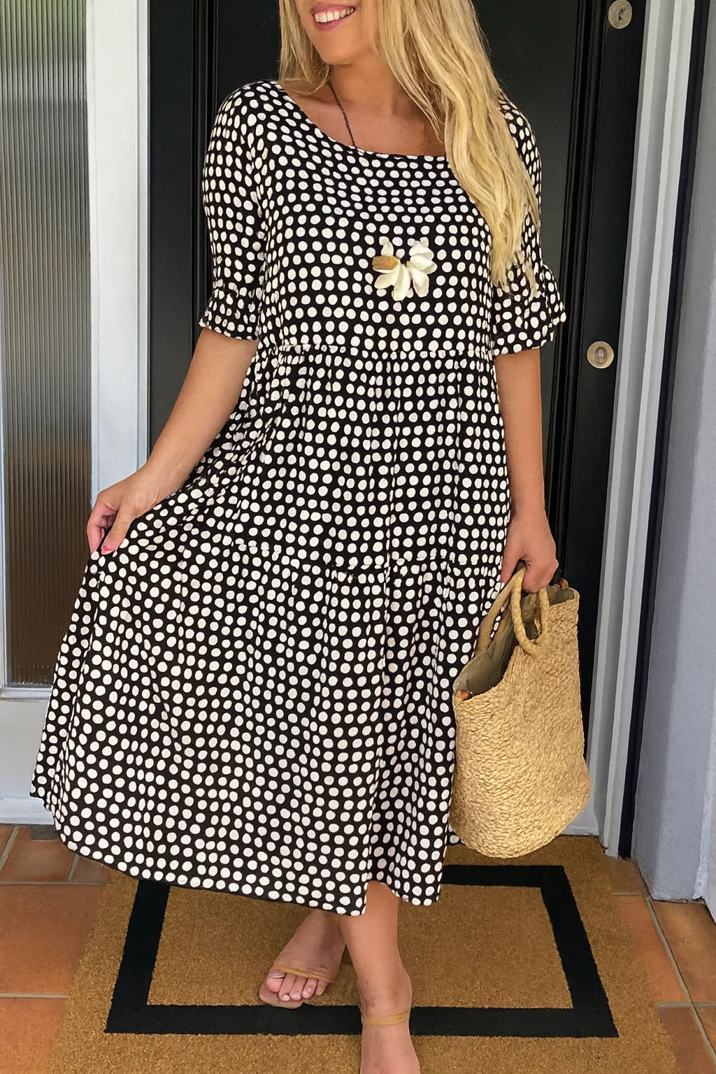 Zerelle | Vestido Midi de Manga Corta