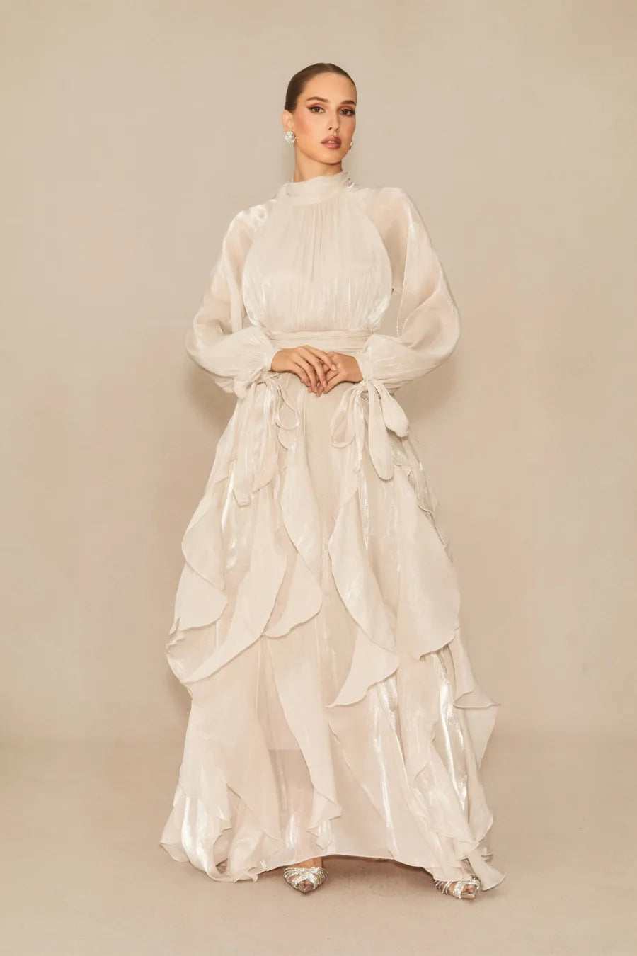 Vestido largo Estella con mangas abullonadas y ribete de volantes