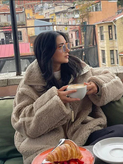 Silvana | Chamarra Teddy Oversize de Cuello Alto